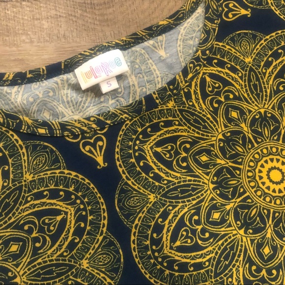 Lularoe Bundle, 2 Dresses & 1 Top - Picture 3 of 4